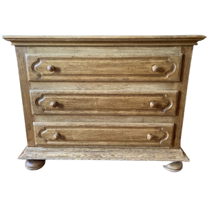 Eikenhouten Commode