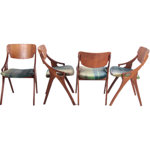 Mooie Set Van 4 Stoelen Van Arne Hovmand Olsen Voor Mogens Kold Jaren60